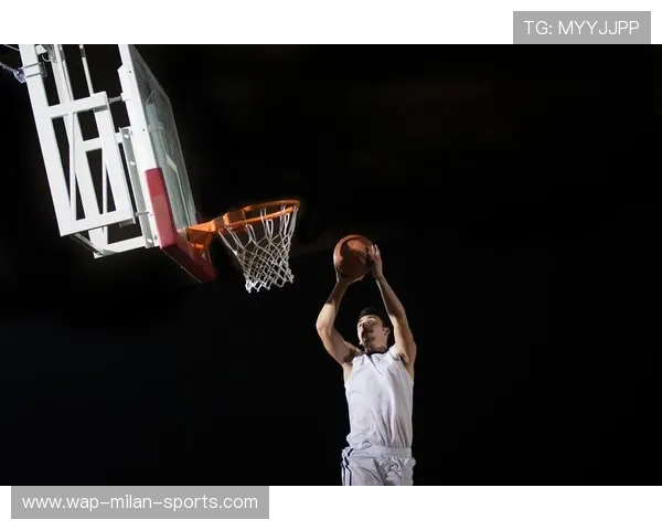 运动“神操作”合集：惊艳全场的“神级技能”！